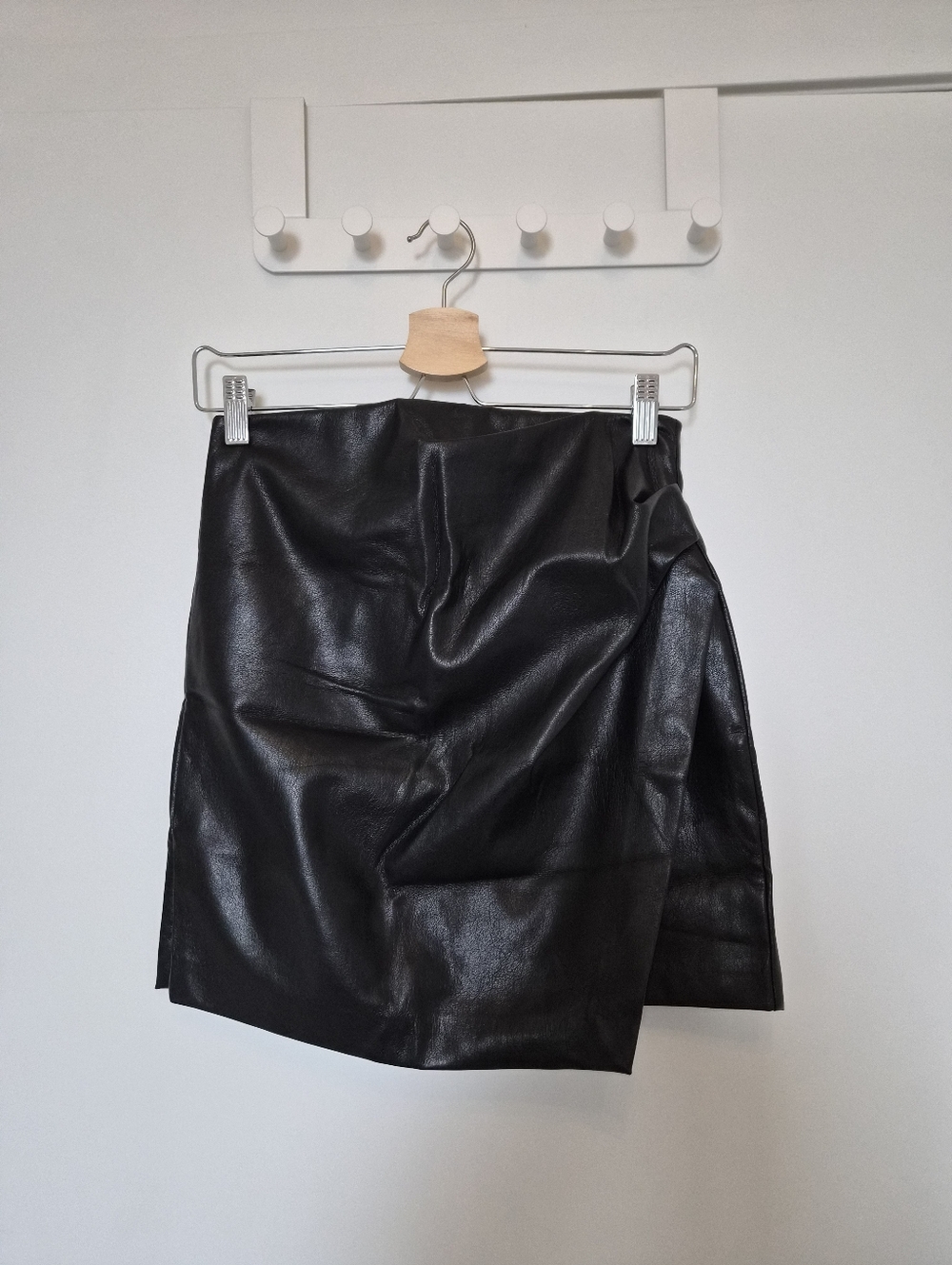 Aritzia Wilfred Angie Skirt